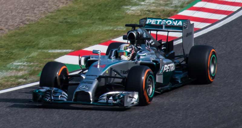 Mercedes launches its W05 Formula 1 car